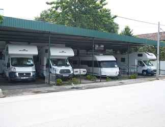 Exterior 2 Go Outdoors Motor Home - Caravan Park