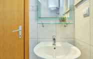 In-room Bathroom 7 Apartments Zelic Tucepi