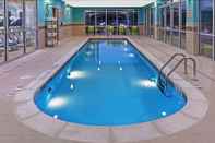 Swimming Pool SpringHill Suites by Marriott Tulsa at Tulsa Hills