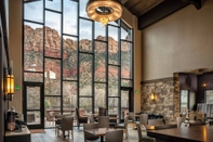 บาร์ คาเฟ่ และเลานจ์ SpringHill Suites by Marriott Springdale Zion National Park