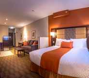 ห้องนอน 6 Best Western Plus Chateau Fort St. John