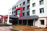 Bangunan Max Hotels Jabalpur