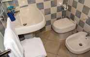 In-room Bathroom 4 B&B Il Vicoletto del Casale