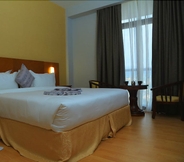 Kamar Tidur 6 Azzeman Hotel