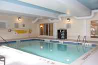 Swimming Pool Fairfield Inn & Suites by Marriott Jonestown Lebanon Valley