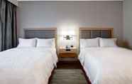 Bedroom 4 Hampton Inn & Suites by Hilton Grande Prairie