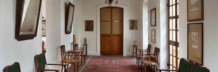 Lobby Hotel De L'Orient Pondicherry