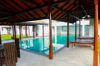 Swimming Pool Lagoon Boutique Hotel