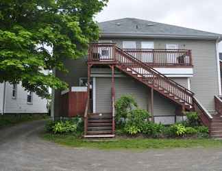 Luar Bangunan 2 Moncton Suites - 267 Universite Ave