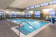 Swimming Pool Residence Inn by Marriott Green Bay Downtown