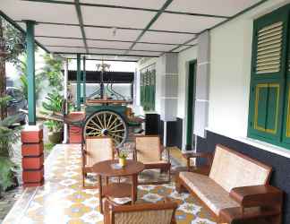 Sảnh chờ 2 Pamularsih Homestay