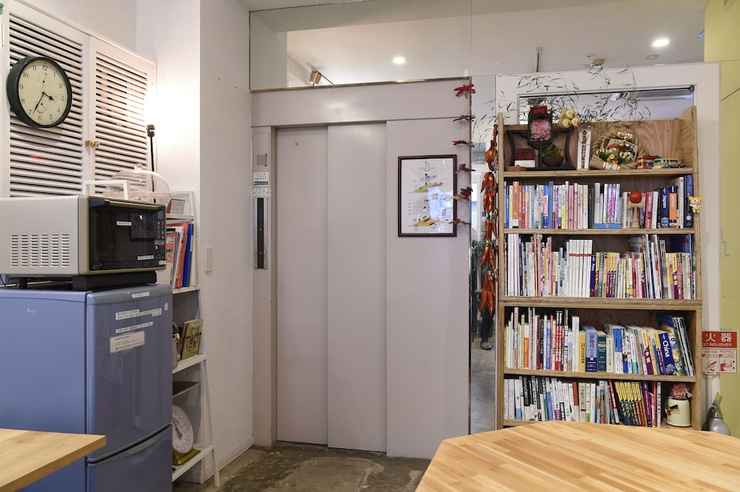 Beehive Hostel Osaka Chuo Japan