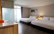 Kamar Tidur 6 The HO Hotel