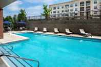 Swimming Pool Hampton Inn & Suites Charlotte/Ballantyne