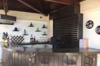 Quầy bar, cafe và phòng lounge Balaibinda Lodge