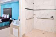 In-room Bathroom Americas Best Value Inn & Suites Spring Houston N