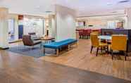 Lobi 5 TownePlace Suites by Marriott Cookeville