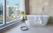 Toilet Kamar 5 Sofitel Sydney Darling Harbour