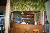 Bar, Cafe and Lounge Golden Island Cottages Nampan Hotel