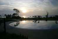 Swimming Pool Samalaju Resort Hotel