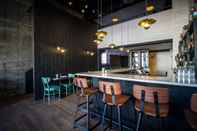 Bar, Kafe, dan Lounge Eleven Revelstoke Lodge