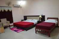 Bedroom KSTDC Hotel Mayura Chalukya Badami