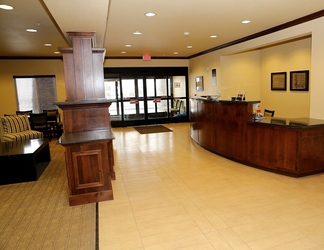 Lobby 2 Black Gold Suites Stanley