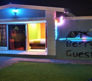 Bangunan 3 Berry Bliss Guest House