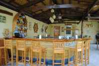 Bar, Kafe, dan Lounge Captain's Lodge and Bar
