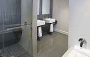 Toilet Kamar 4 The Capital Menlyn Maine