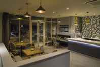 Lobi Harper's Steakhouse with Rooms, Haslemere