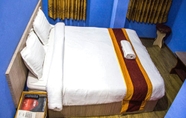 Kamar Tidur 2 Hotel Shivam Plaza