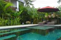 Kolam Renang Villa LeoNora