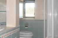 Toilet Kamar Villa Sikelia - Case Sicule