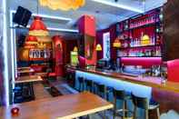 Bar, Kafe dan Lounge Hotel Lux