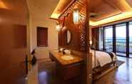 Kamar Tidur 5 Shixishu Jianguo Yalong Bay Resort Hotel