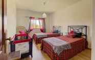 Kamar Tidur 5 Villas2Go2 Figos