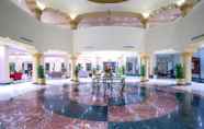 Lobby 3 Hawaii Le Jardin Aqua Park Resort - Caters to Couples