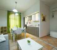 Common Space 3 Delfino2 Casesicule, Nice Apartment with Balcony, Sand Beach at 70 mt, Wi-Fi