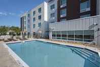 Swimming Pool TownePlace Suites by Marriott Lakeland