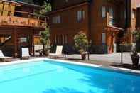Swimming Pool Apart Hotel Le Temps Des Cerises