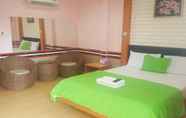Bedroom 4 Khiang Le Resort 1