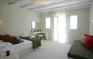 Bilik Tidur 5 Ninemia Suites & Open air Spa