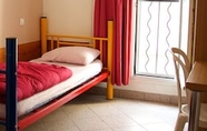 Kamar Tidur 7 Bastille Hostel