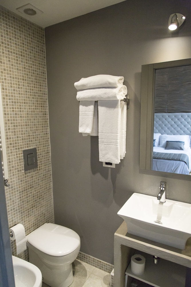 In-room Bathroom 3 Corso Experience
