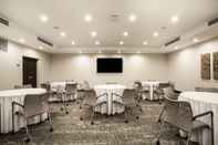 Functional Hall Hampton Inn Rochester Penfield