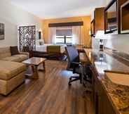 Common Space 3 Best Western Plus Franciscan Square Inn and Suites