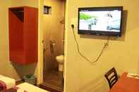 Toilet Kamar Your Hotel