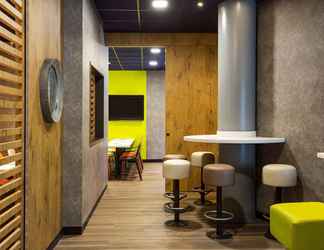 Lobby 2 ibis budget Bordeaux Centre Gare Saint Jean