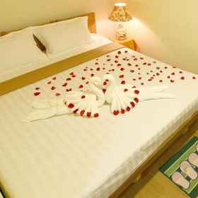 Shwe Htee Guest House Chinatown 1, Hotel Yangon Convention Centre